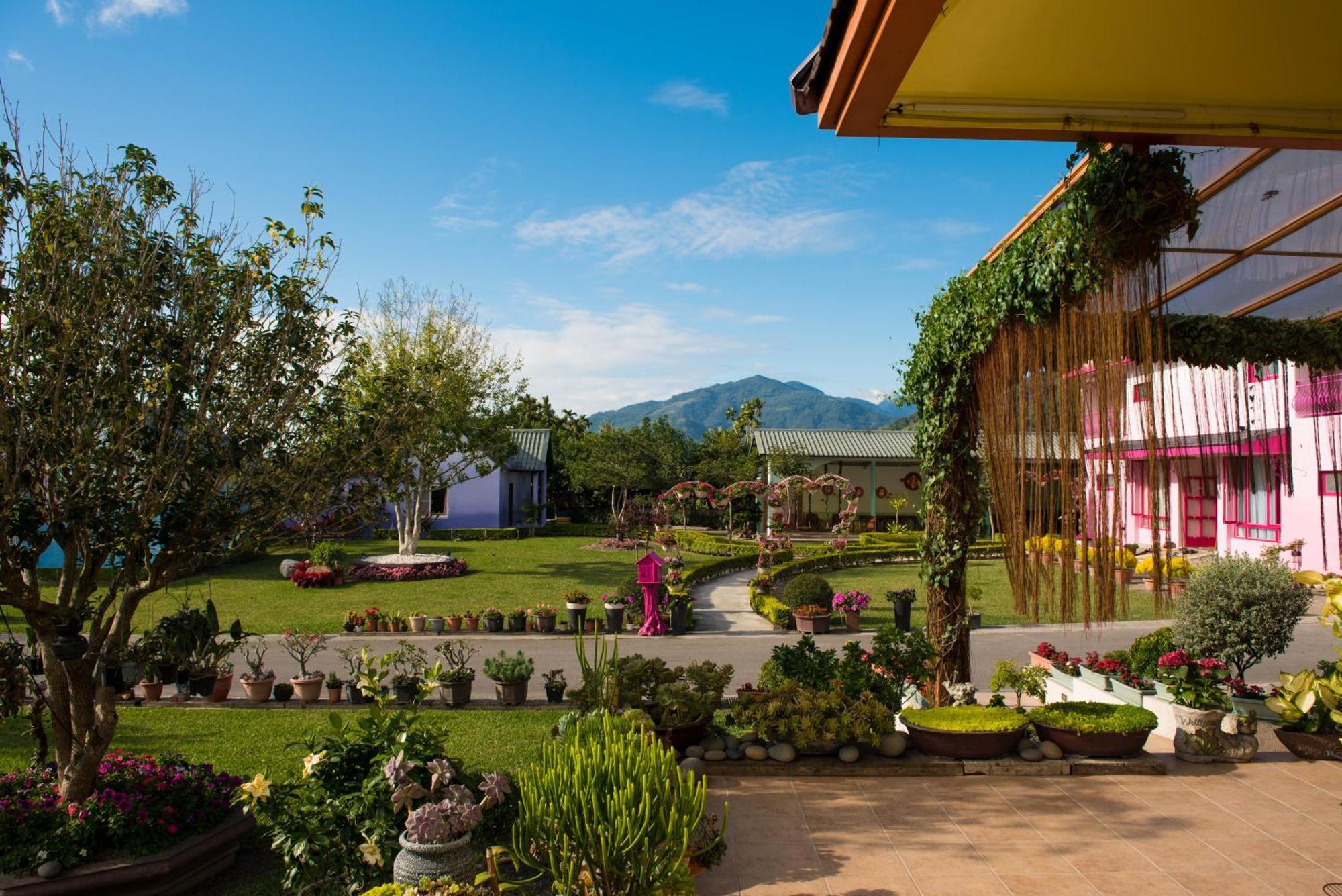 Xinfu Traveler Inn Taiping  Exteriör bild